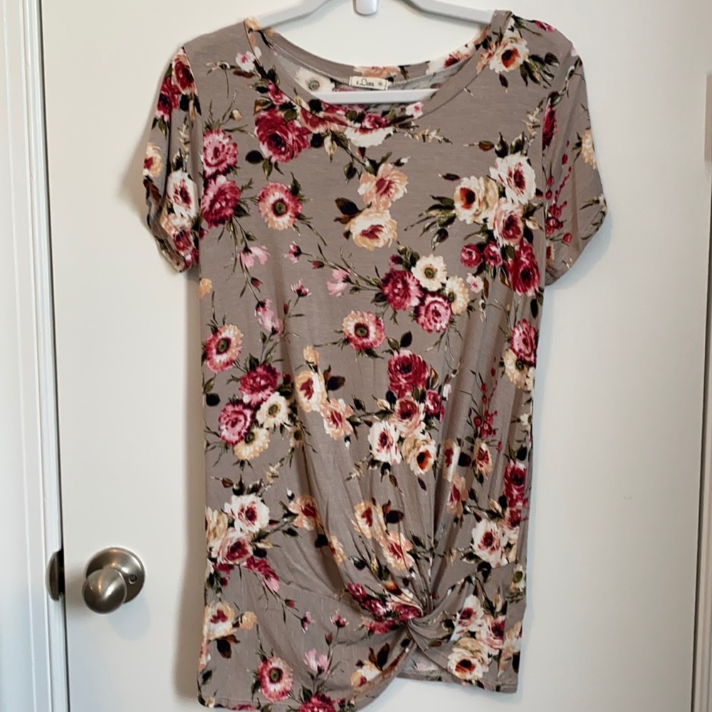 e.Luna Floral Shirt